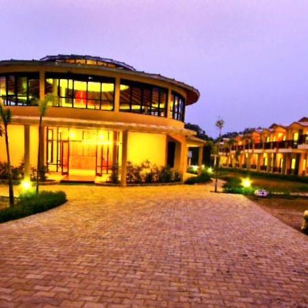Отель Corbett Rattan Garjia Экстерьер фото